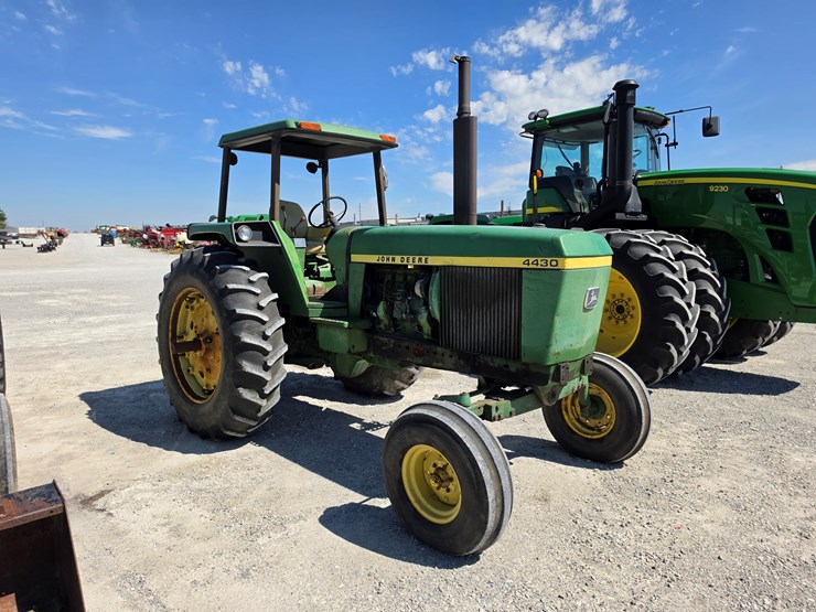 1977-john-deere-4430-image-20