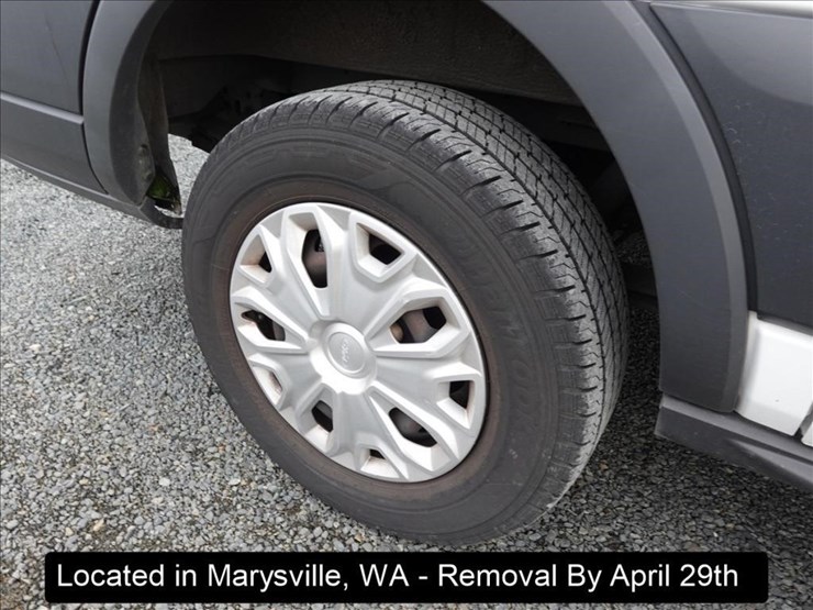 2015-ford-transit-image-18