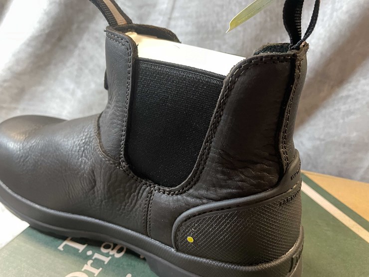 #10128-•-muck-boot-company-chore-farm-leather-boot-image-8