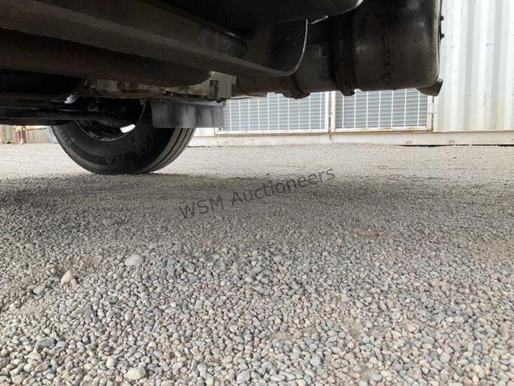 2013-hino-338-image-26