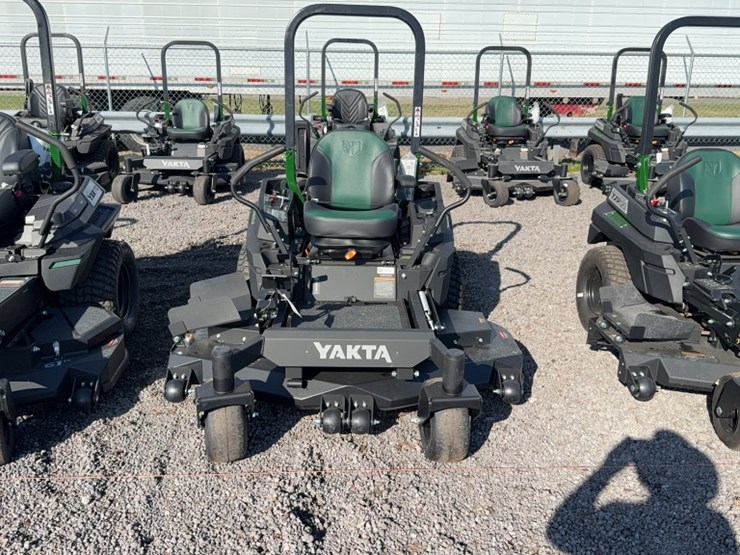 #4075-•-yakta-yxr-320-zero-turn-mower-image-2