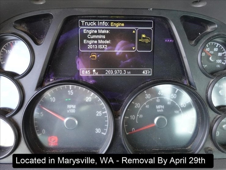 2015-peterbilt-567-image-24