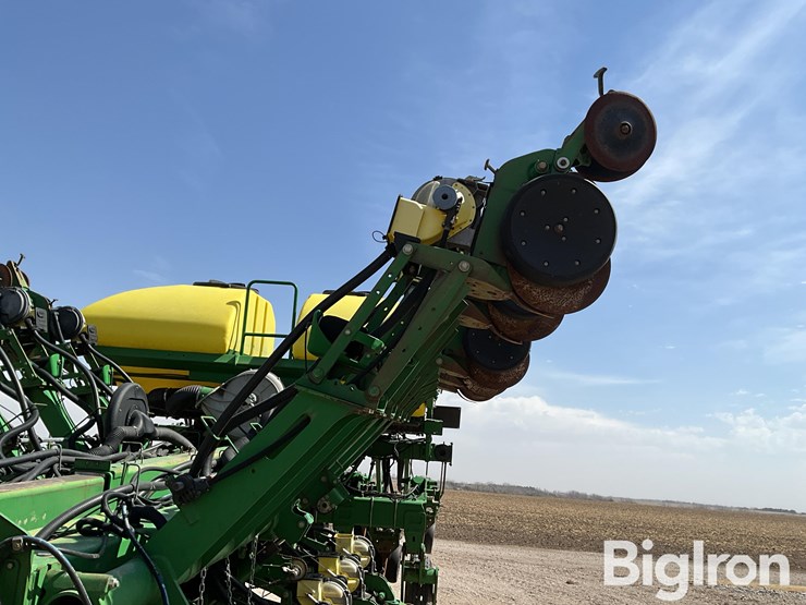 john-deere-1790-image-16