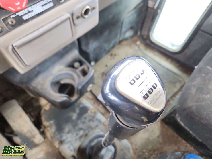 2008-peterbilt-340-image-10