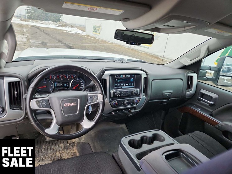 2019-gmc-sierra-2500hd-image-18