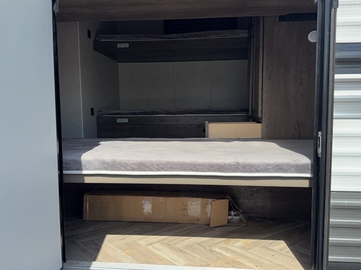 #3001-•-2021-forest-river-30'-bumper-pull-camper-image-13