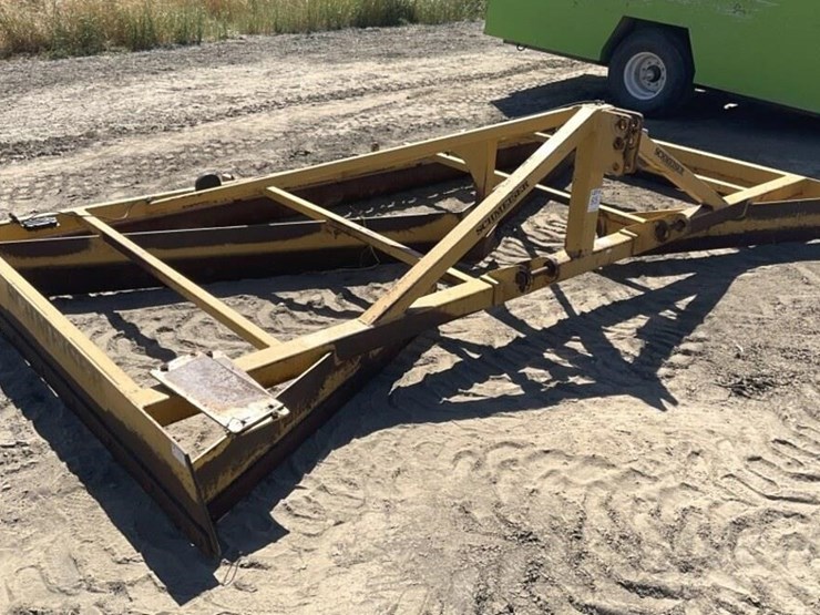 schmeiser-14'-3-pt-orchard-v-float-image-1