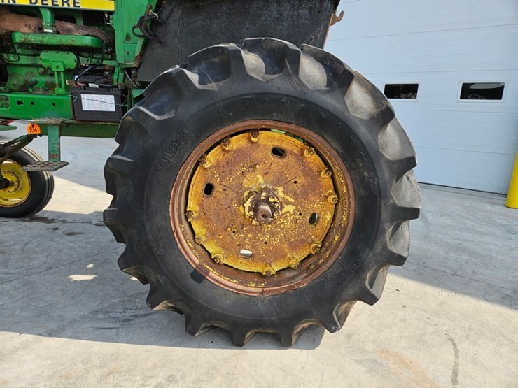 1982-john-deere-4240-image-41