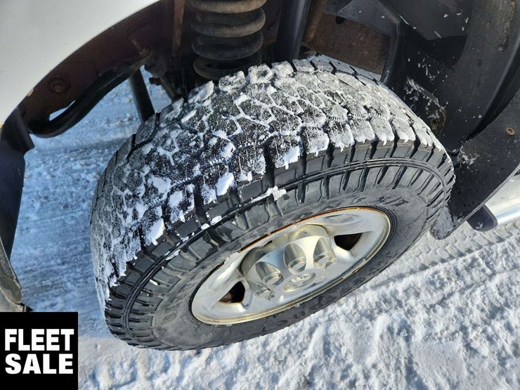 2013-dodge-3500-image-10