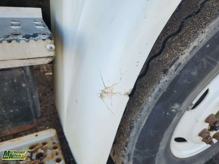 2006-international-durastar-4300-image-38