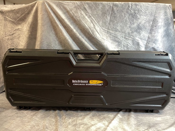 #10055-•-thompson-1927a-1c-ltw-dlx,-45-acp-semi-auto-rifle,-sn:-kpc1200-image-18