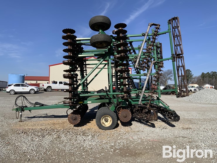 great-plains-4000tt-image-8