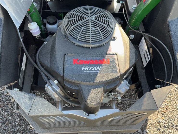 #4053-•-yakta-yxr-120-zero-turn-mower-image-9