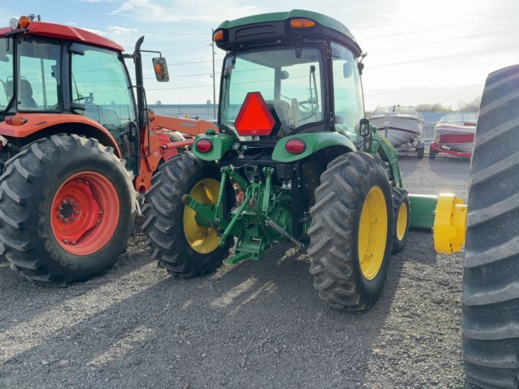 john-deere-4052r-image-11