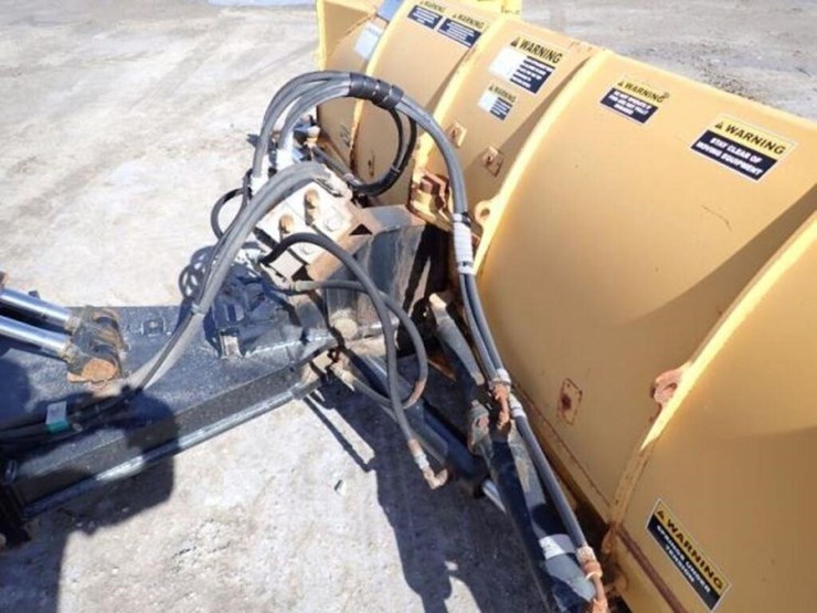 2014-new-holland-t4.75-image-39