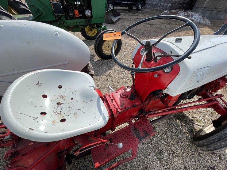 1948-ford-8n-image-28