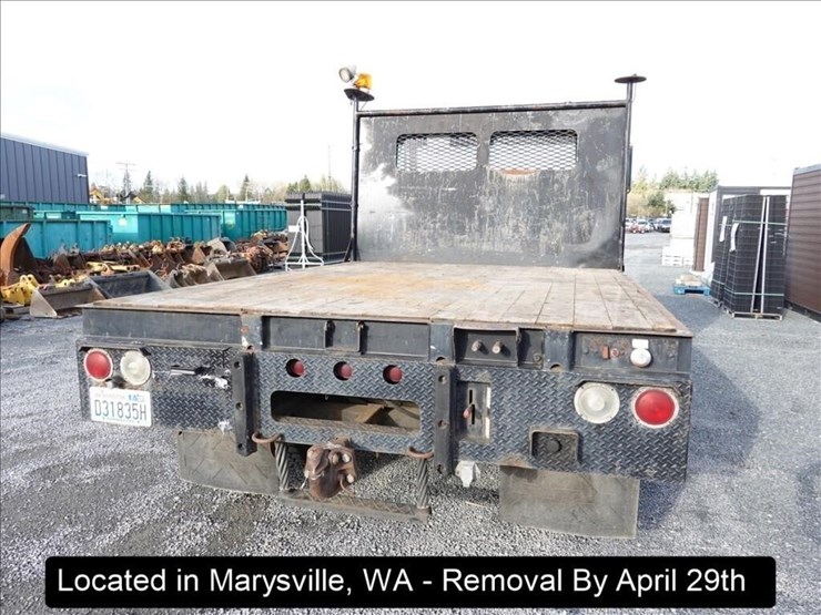 1995-freightliner-fl60-image-25