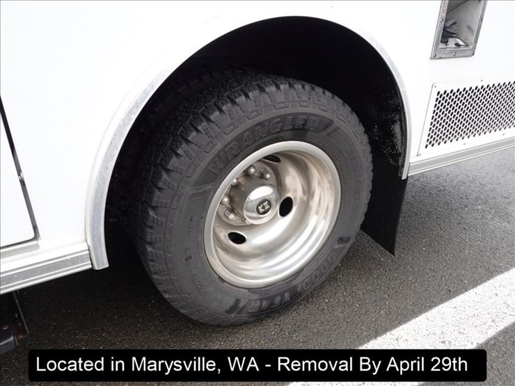 2015-ford-e350-image-14