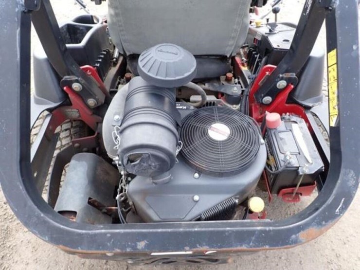 2017-toro-z-master-3000-series-zero-turn-mower-749-image-22