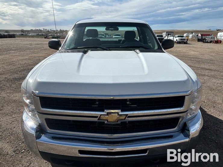 2010-chevrolet-silverado-2500-image-9
