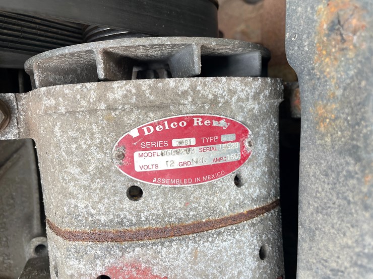 #232-•-2016-freightliner-truck-tractor-(has-wi-title)-(mora,-mn)-image-40