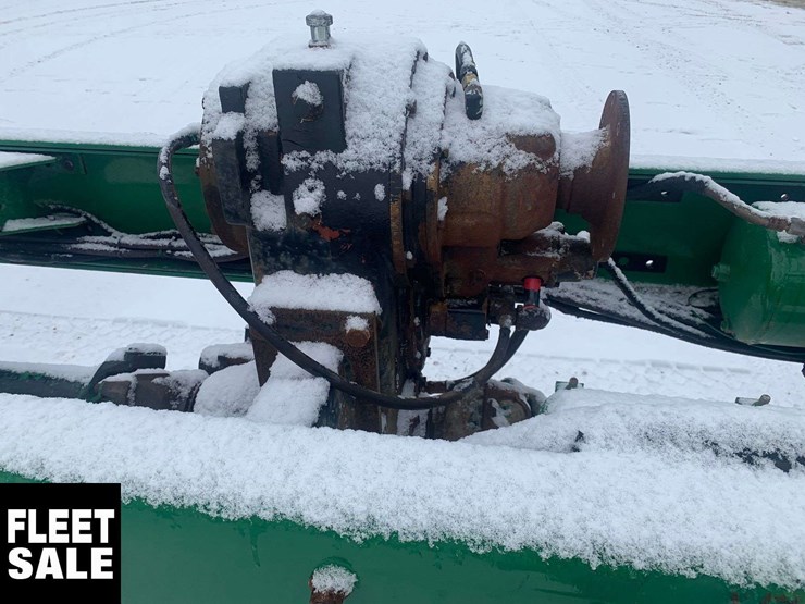 2003-freightliner-fl106-image-7