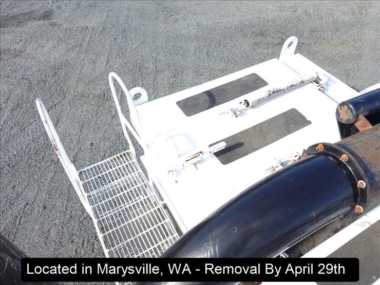 2005-international-7600-image-23