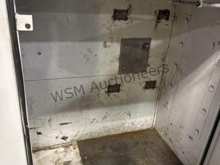 2012-ford-f550-image-14