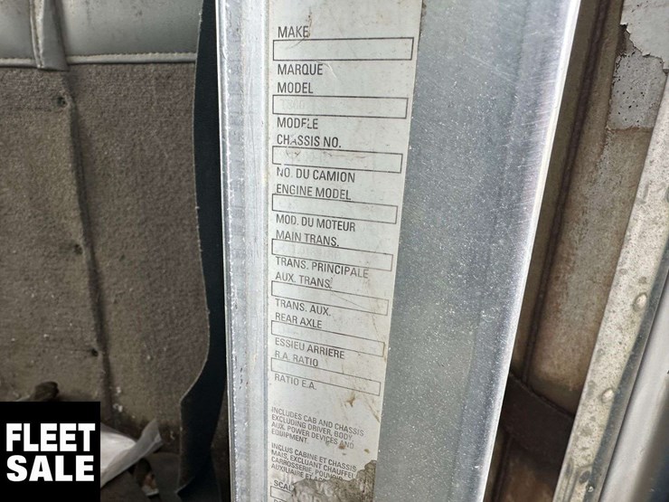 2005-kenworth-t800-image-23