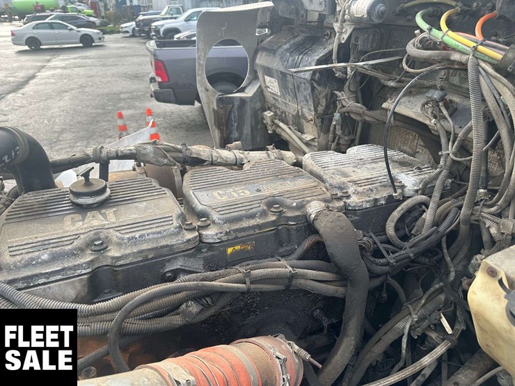 2005-kenworth-t800-image-29