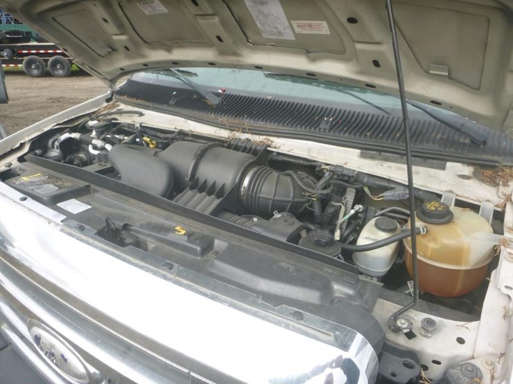 2014-ford-e450-image-12