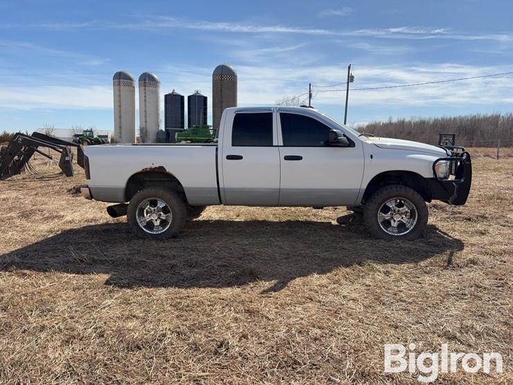 2004-dodge-ram-3500-image-4