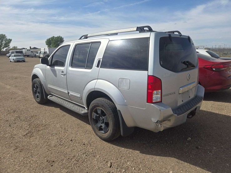 2006-nissan-pathfinder-le-image-4