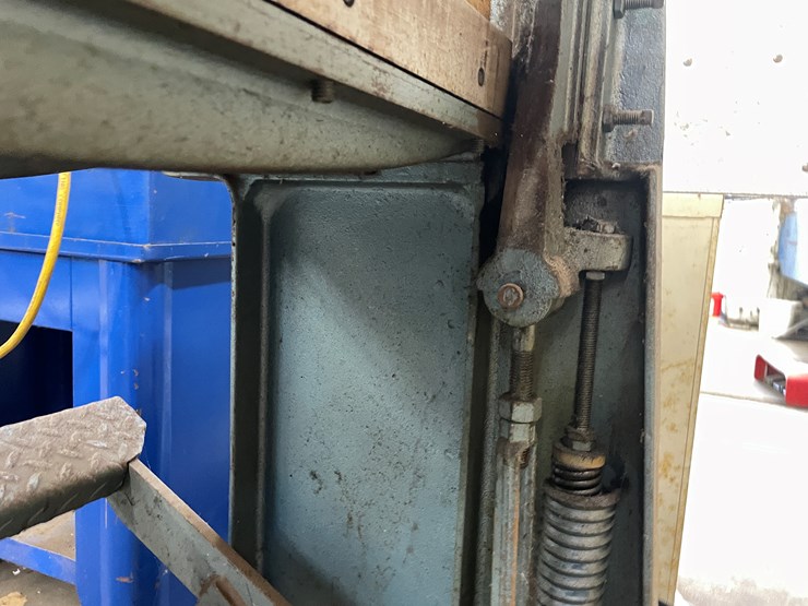 #2512-•-roper-whitney-foot-shear-(columbia-heights,-mn)-image-21