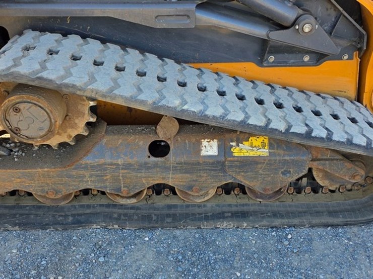 2021-case-tv450b-image-11