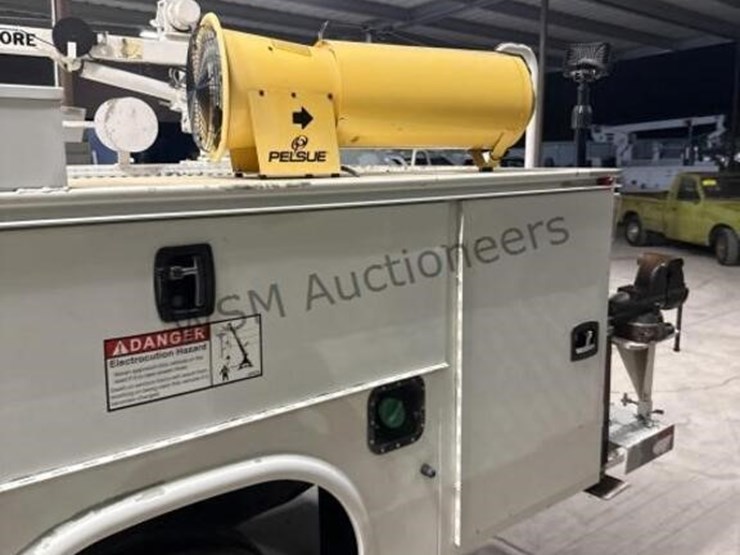 2017-ford-f550-image-6