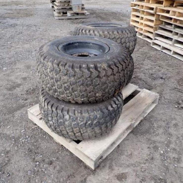 Qty Of (4) Goodyear 31x13.50-15 Tire(s) & Rim(s)