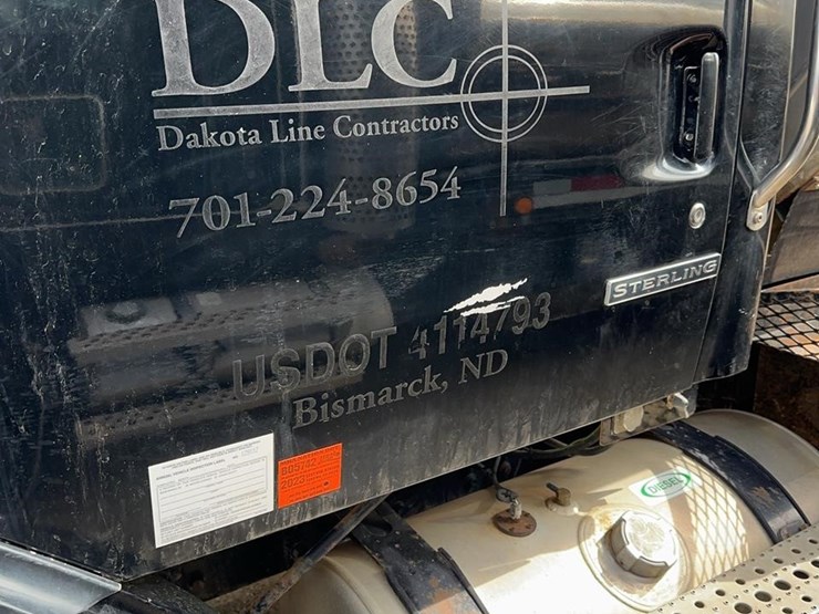 2005-sterling-lt9500-image-31