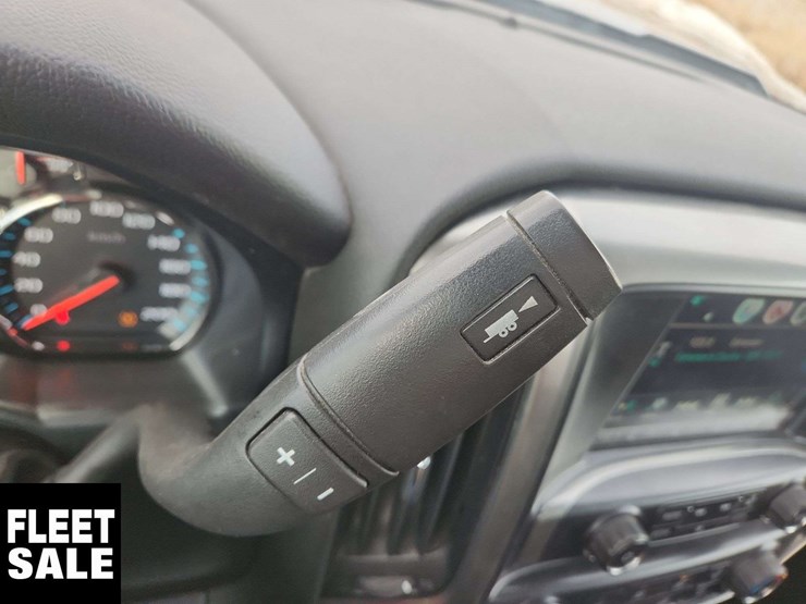 2018-chevrolet-silverado-1500-image-23