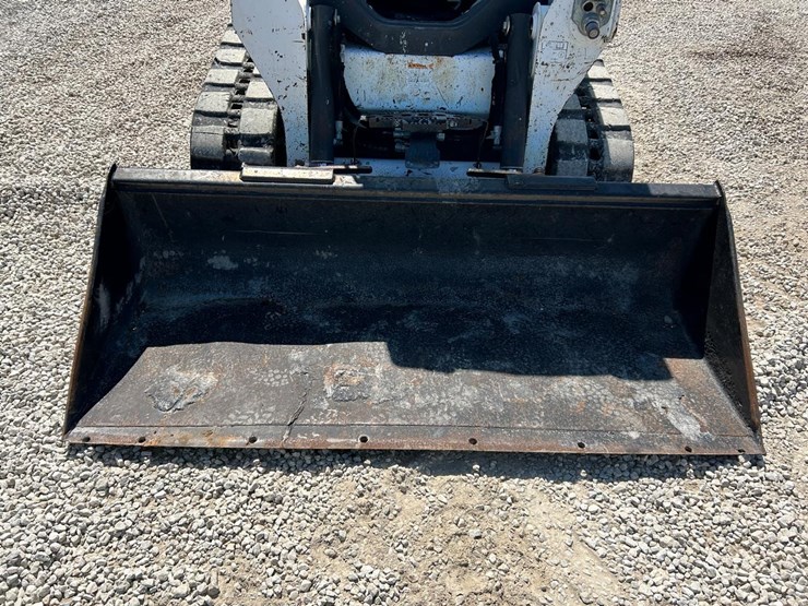 2020-bobcat-t595-image-9