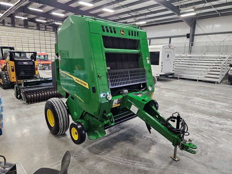 2023-john-deere-451m-image-16