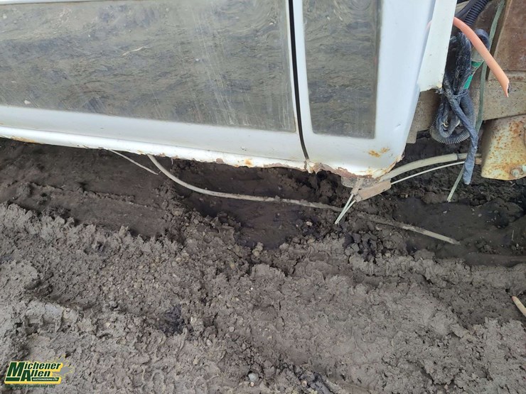 2004-chevrolet-silverado-2500hd-image-26