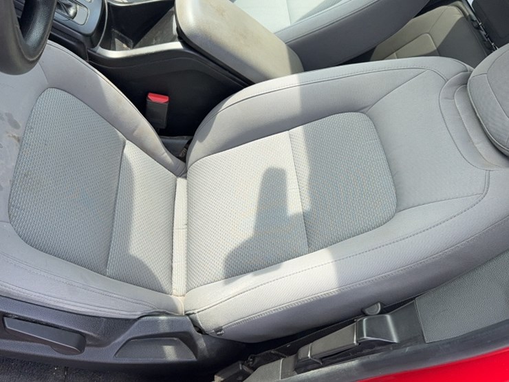 2020-chevrolet-colorado-image-18