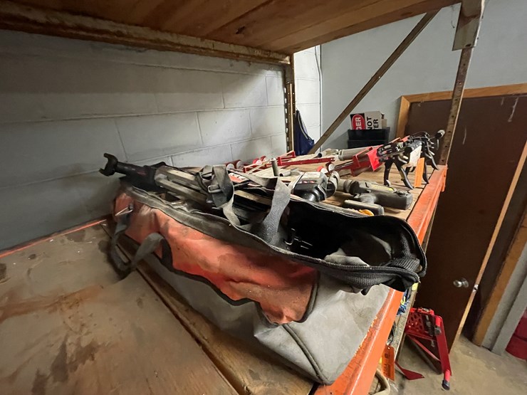 #2587-•-adhesive-guns-(columbia-heights,-mn)-image-2