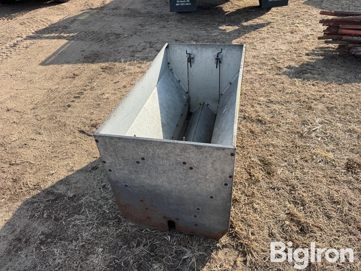 big-husky-pig-feeder-image-8