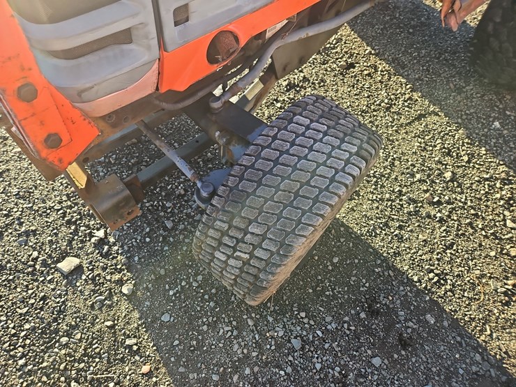 kubota-b2400-image-10