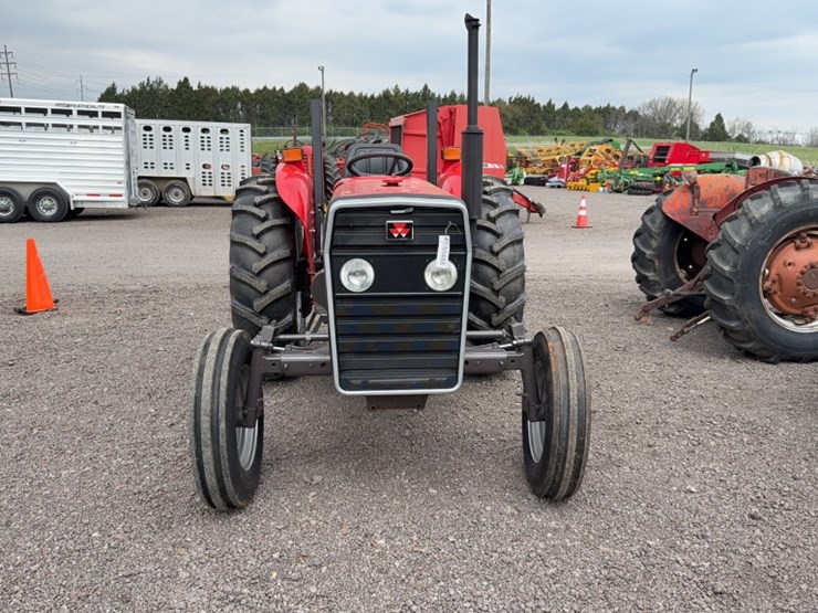 massey-ferguson-240-image-2