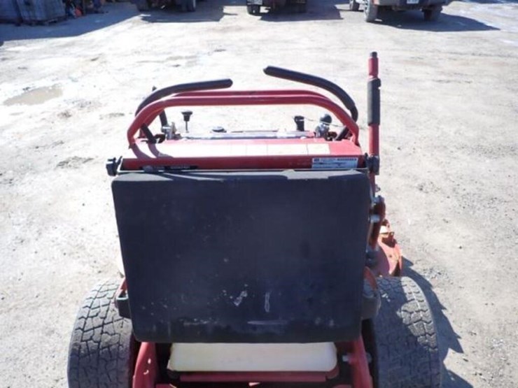 2021-toro-grand-stand-72505-stand-on-409347491-image-14