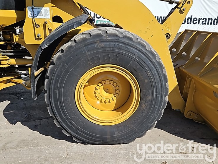 caterpillar-928g-image-9