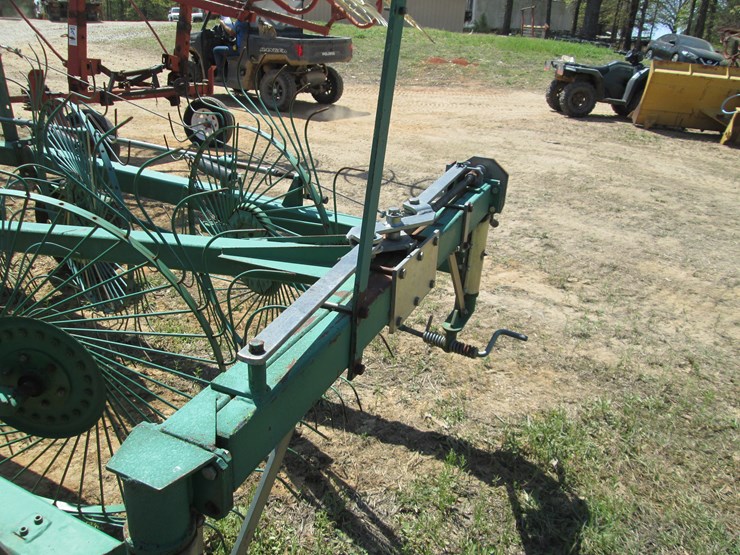 john-deere-704-image-5